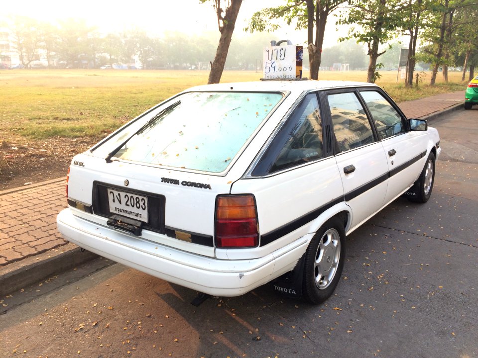 1983-1984_Toyota_Corona_(AT151)_1.8_GL_Liftback_(10-02-2018)_04