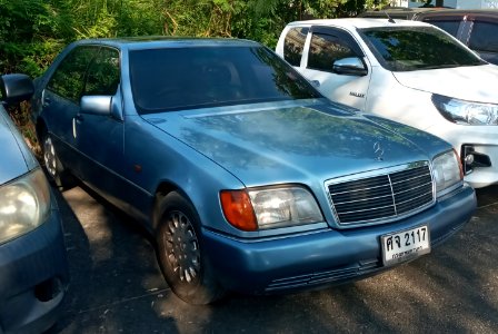 1993-1994_Mercedes-Benz_S500_(W140)_Sedans_(28-01-2020)_01