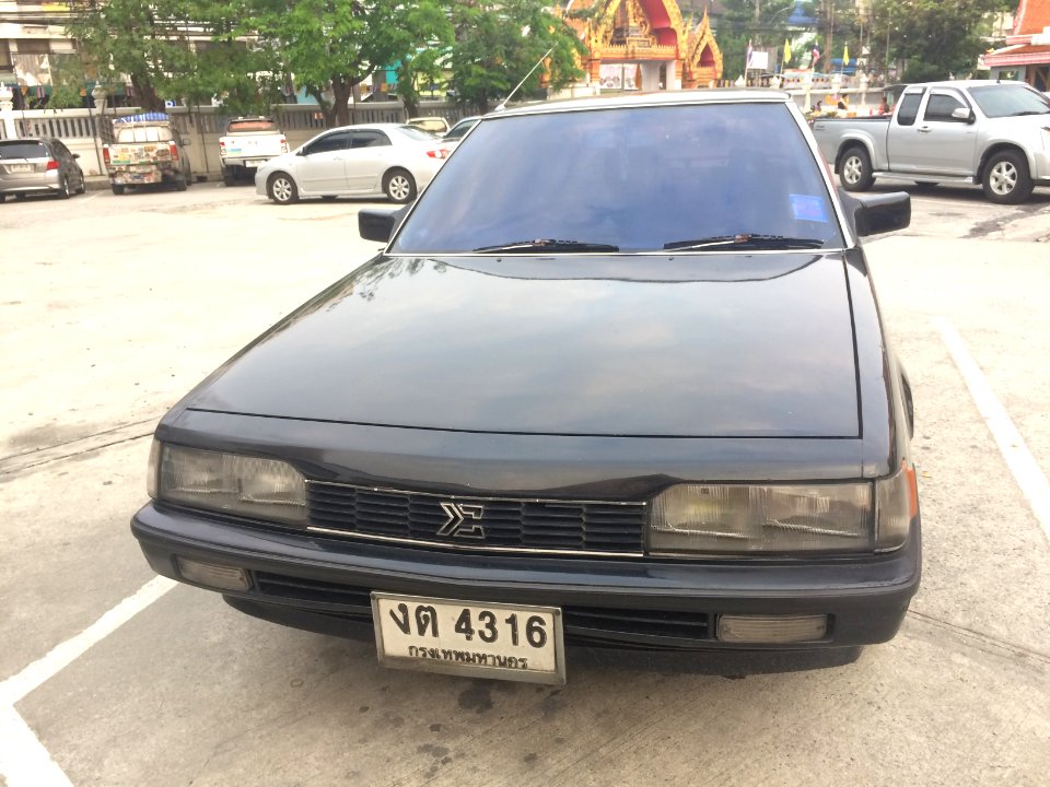 1984-1985_Mitsubishi_Galant_Sigma_(E10)_Super_Saloon_Sedan_(24-03-2018)_07