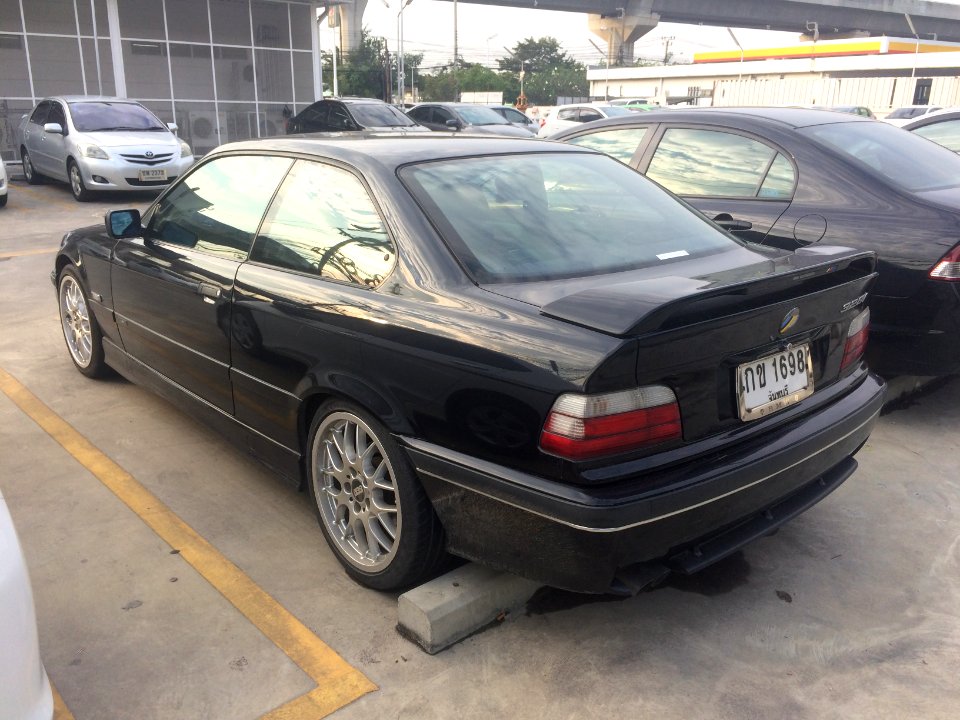 1996_BMW_328is_(E36)_Coupé_(28-12-2017)_02