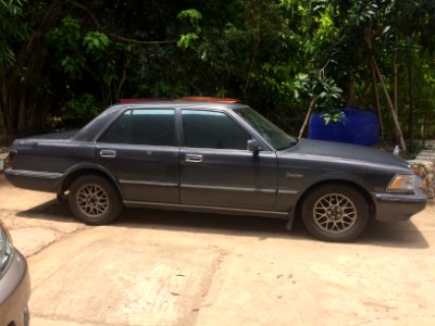 1990-1991_Toyota_Crown_(MS131)_2.8i_Royal_Saloon_(27-07-2018)_06