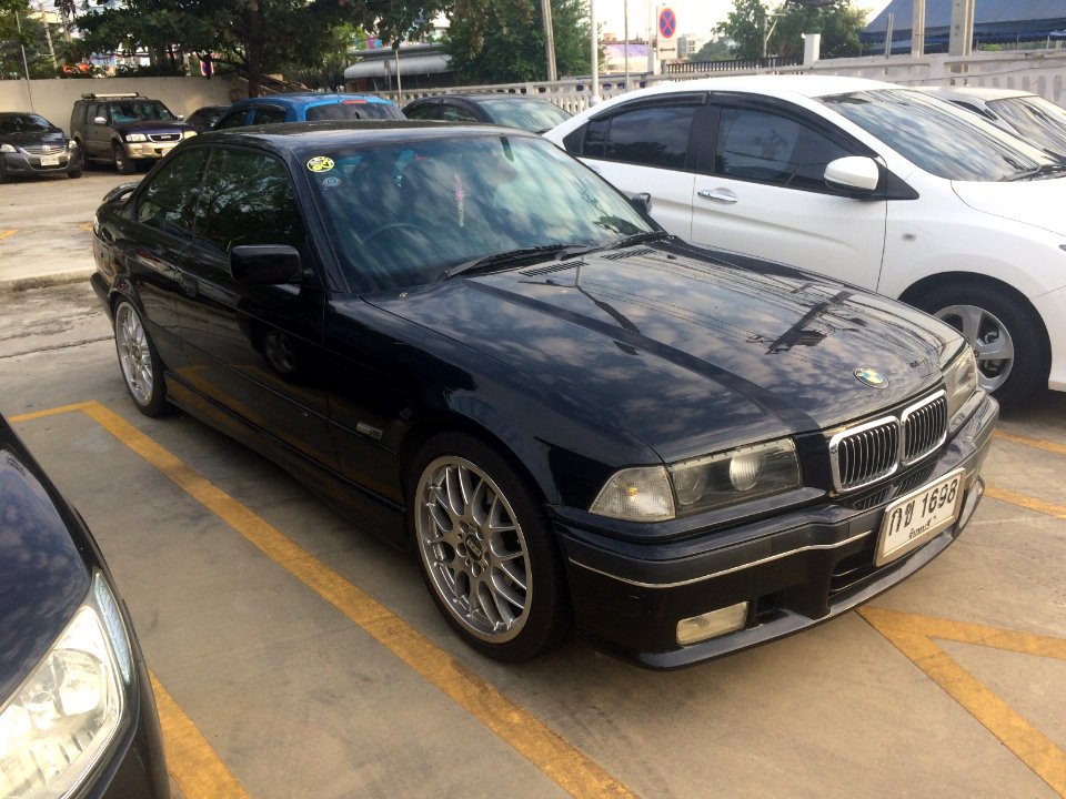 1996_BMW_328is_(E36)_Coupé_(28-12-2017)_01