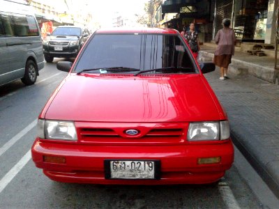 1992-1993_Ford_Festiva_(WA)_L_5-door_hatchback_(2019-01-20)_05