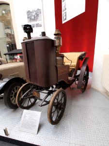 1985_Erdte_Dresdner_Velociped-Fabrik_Gustav_Adolf_Schöche,_Schöche_Dampfwagen_Nr1_pic3