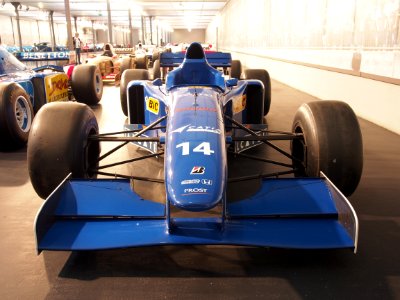 1996_Ligier_Mugen-Honda_JS43_driven_by_Olivier_Panis,_pic1