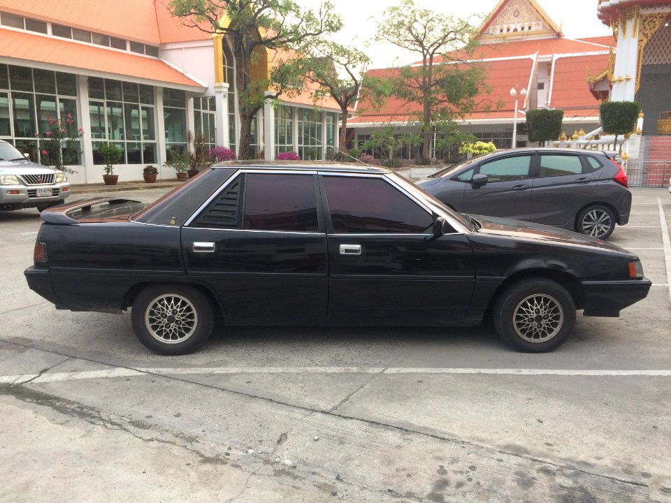 1984-1985_Mitsubishi_Galant_Sigma_(E10)_Super_Saloon_Sedan_(24-03-2018)_06