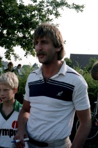 1984-07-19_BerlinDruck_spielt_Fußball_017