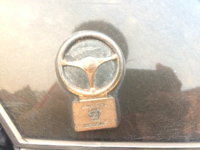 1984-1985_Mitsubishi_Galant_Sigma_(E10)_Super_Saloon_Sedan_(24-03-2018)_09