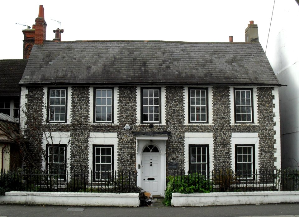 199_Preston_Road,_Preston_Village,_Brighton_(NHLE_Code_1380754)_(January_2011)