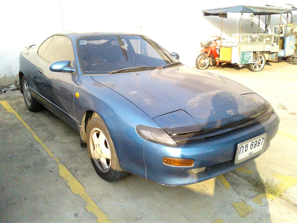 1992-1993_Toyota_Celica_(ST184)_GT_Liftback_(13-01-2021)_03