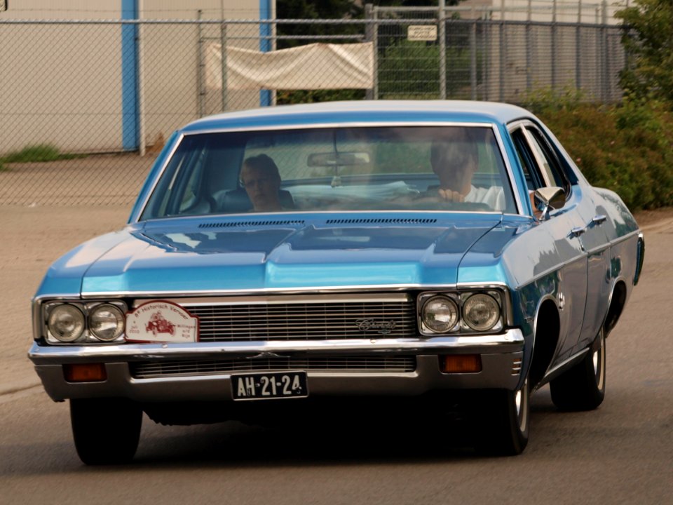 1970_Chevrolet_Impala_pic-003