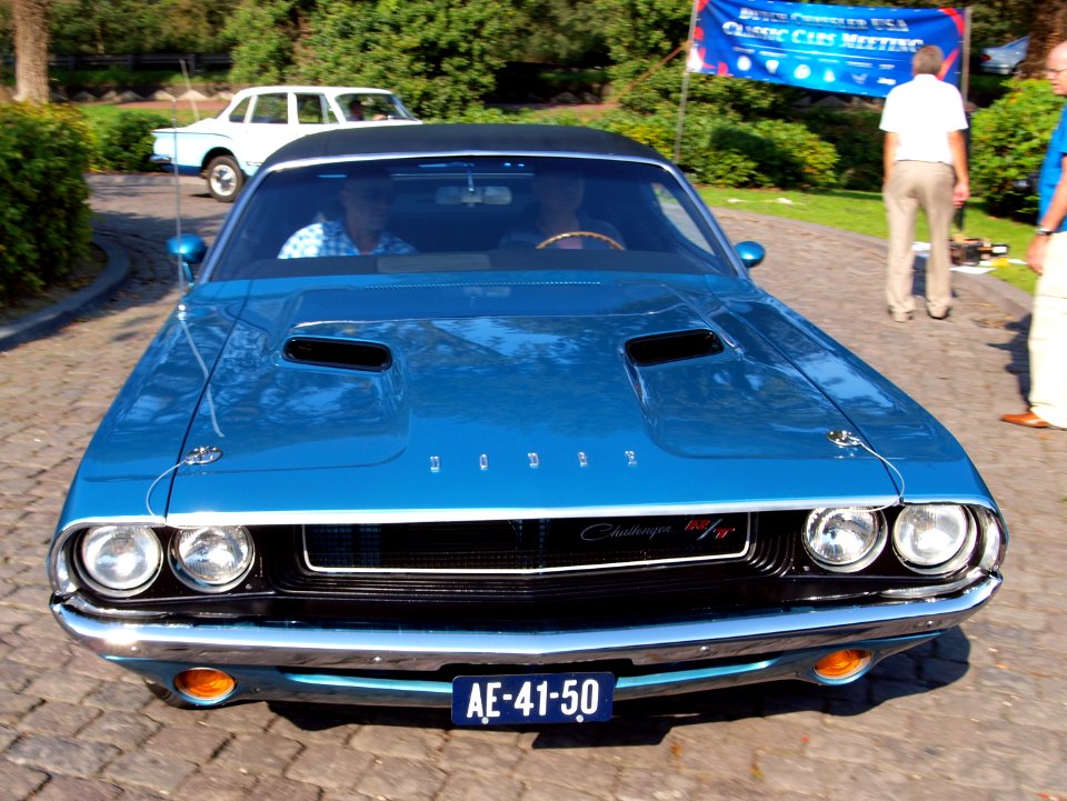 1970_Dodge_Challenger_photo-3