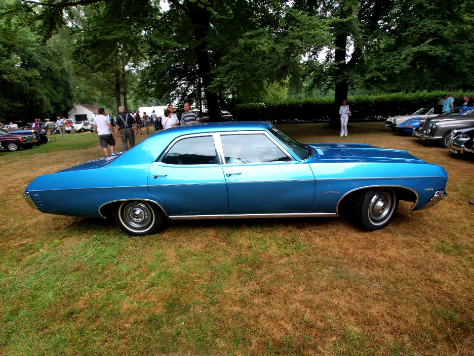 1970_Chevrolet_Impala_pic-004
