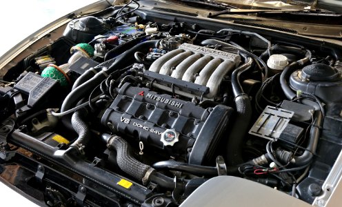 1992_Mitsubishi_GTO_Twin_Turbo_E-Z16A_engine