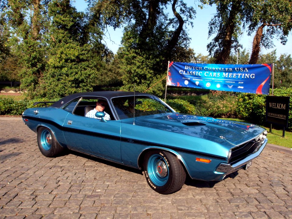 1970_Dodge_Challenger_photo-5