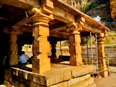 15th_century_Yaganti_Umamahesvara_temple,_Andhra_Pradesh_India_-_131