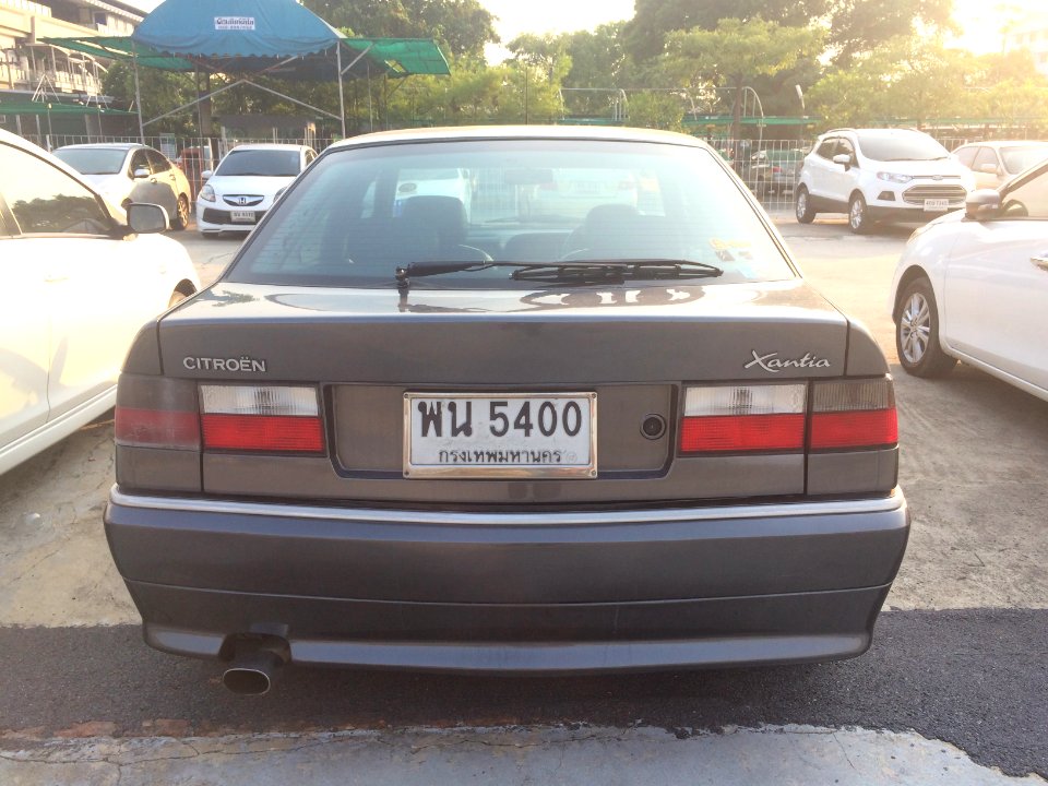 1996-1997_Citroën_Xantia_Exclusive_Hatchbacks_(05-02-2018)_06