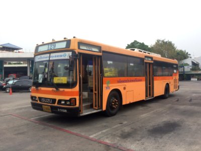 1998_Isuzu_LV_223_S_BMTA_Bus_(1-129-55110)_01
