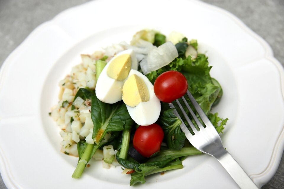 Salad eggs tomato