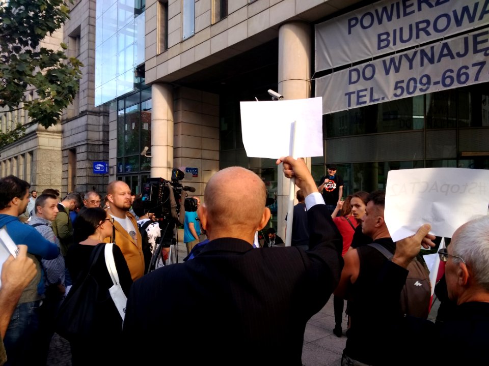 16-09-2018_protest_against_EU_Copyright_Reform_in_Warsaw,_59