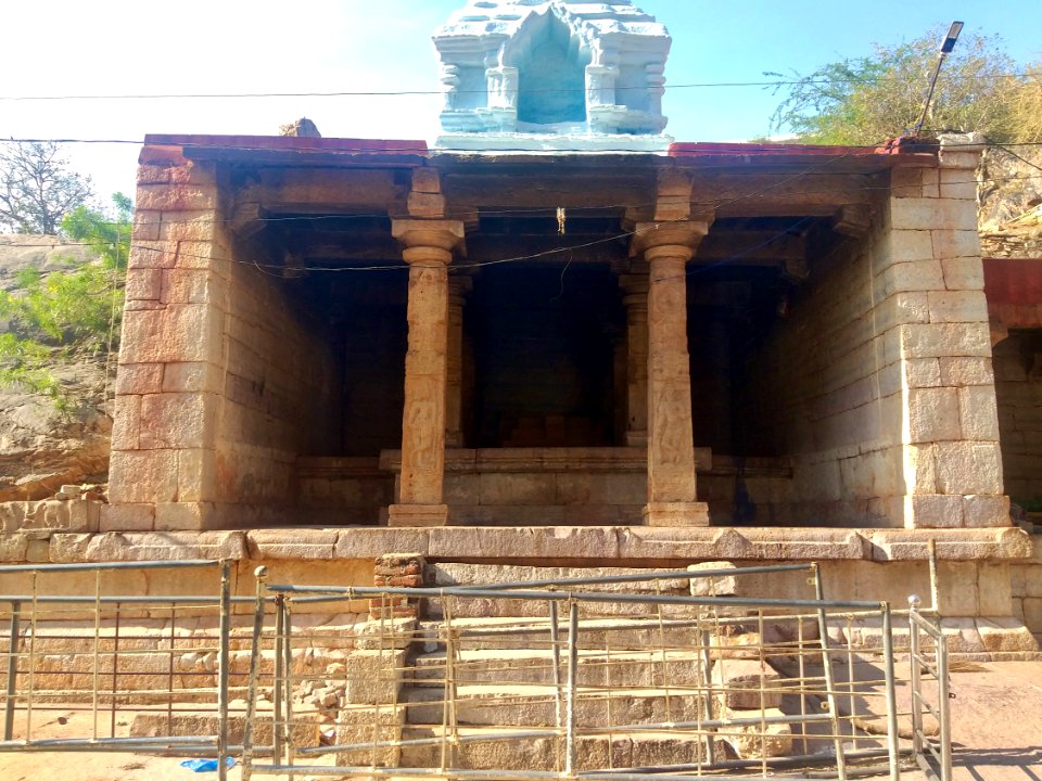 15th_century_Yaganti_Umamahesvara_temple,_Andhra_Pradesh_India_-_52