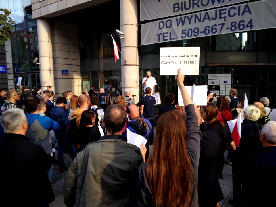 16-09-2018_protest_against_EU_Copyright_Reform_in_Warsaw,_55