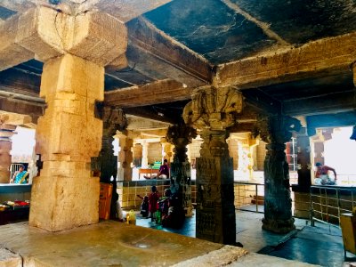 15th_century_Yaganti_Umamahesvara_temple,_Andhra_Pradesh_India_-_96
