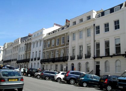 15–25_Portland_Place,_Brighton_(NHLE_Code_1380724)_(June_2010)