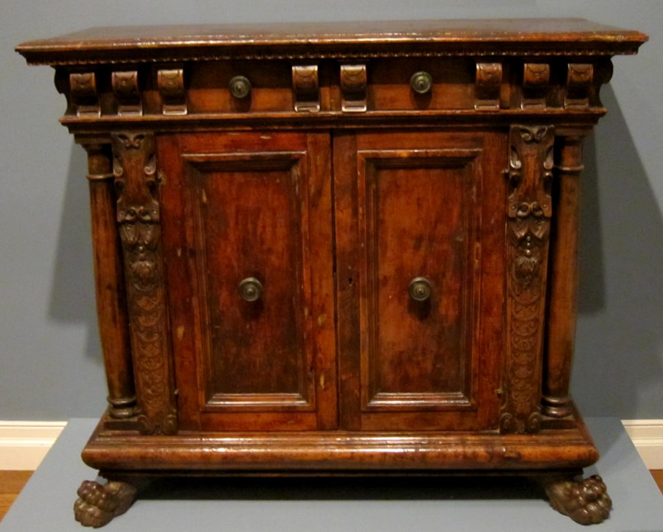 15th_or_16th_century_Italian_credenza,_HAA