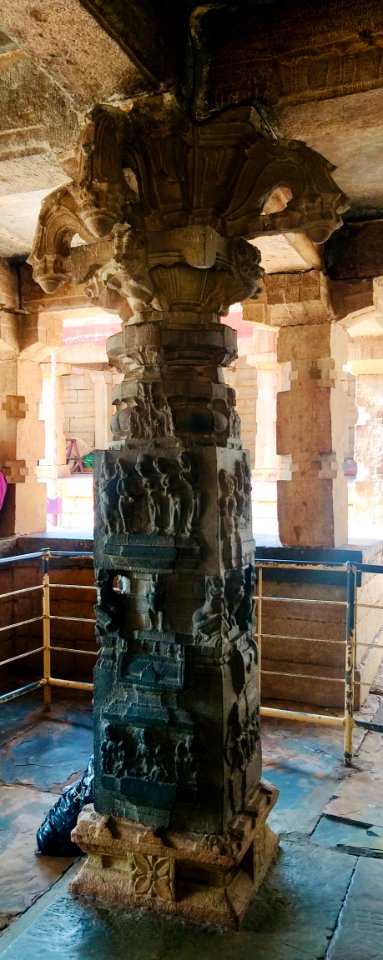 15th_century_Yaganti_Umamahesvara_temple,_Andhra_Pradesh_India_-_122