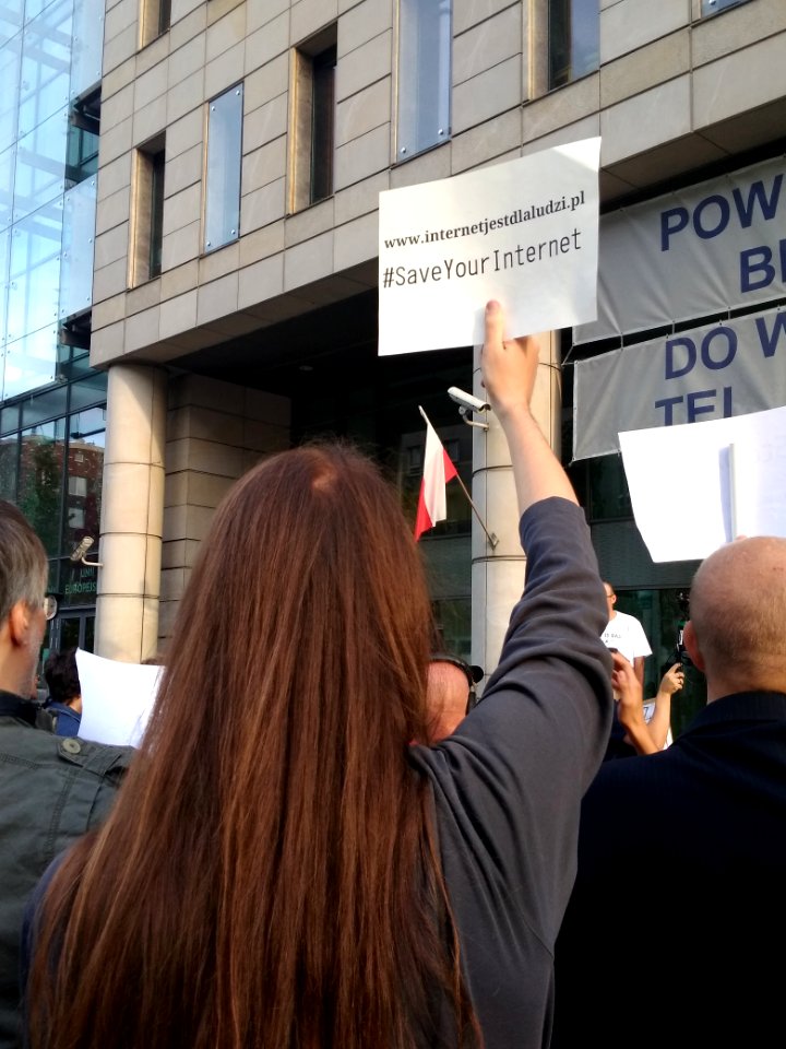 16-09-2018_protest_against_EU_Copyright_Reform_in_Warsaw,_58