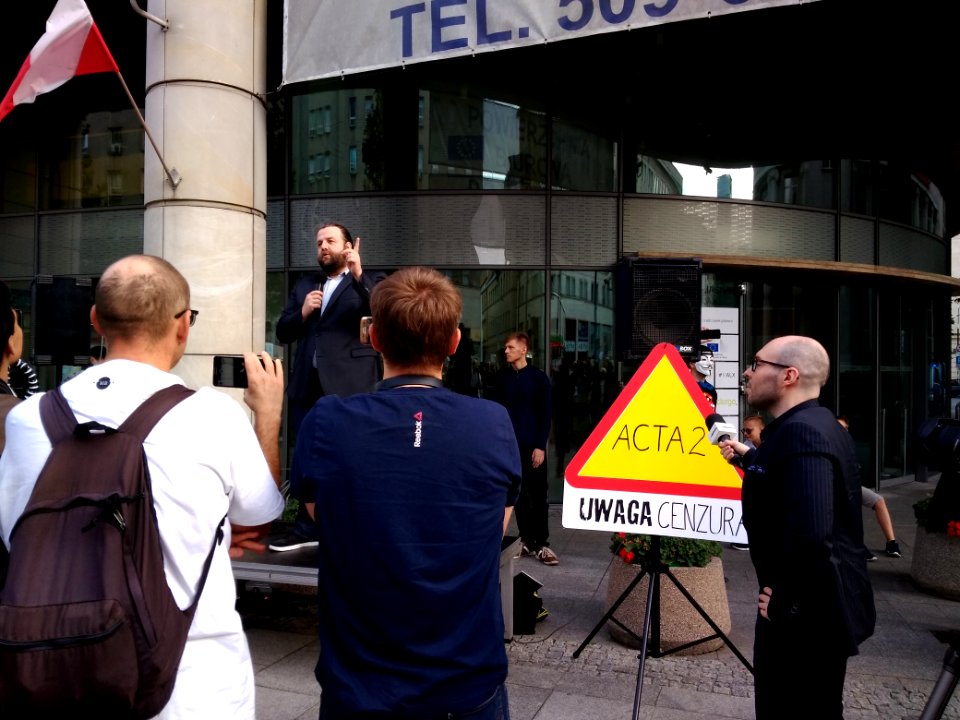 16-09-2018_protest_against_EU_Copyright_Reform_in_Warsaw,_2