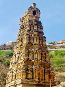 15th_century_Yaganti_Umamahesvara_temple,_Andhra_Pradesh_India_-_174