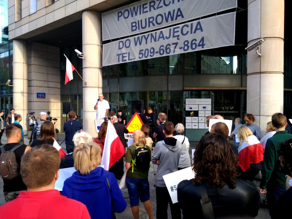 16-09-2018_protest_against_EU_Copyright_Reform_in_Warsaw,_51