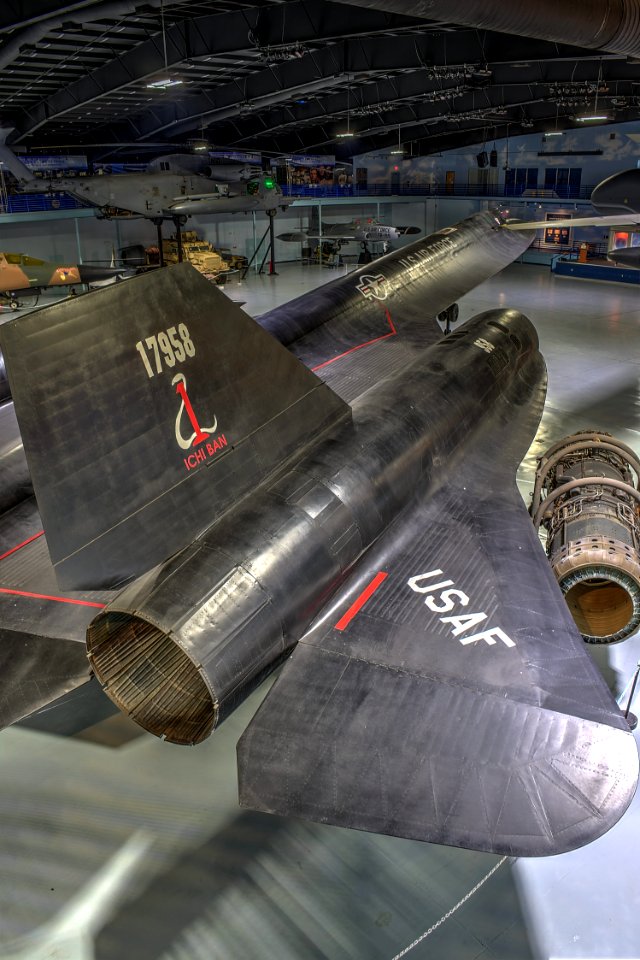 16_19_113_SR71