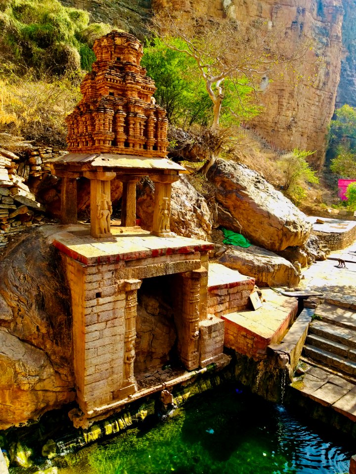15th_century_Yaganti_Umamahesvara_temple,_Andhra_Pradesh_India_-_79