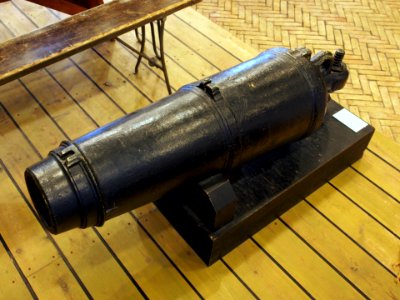 16_pounder_Cast-iron_Carronade_ca1800,_pic1