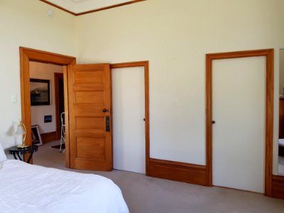 176_Nile_Street_master_bedroom_wardrobe_ensuite