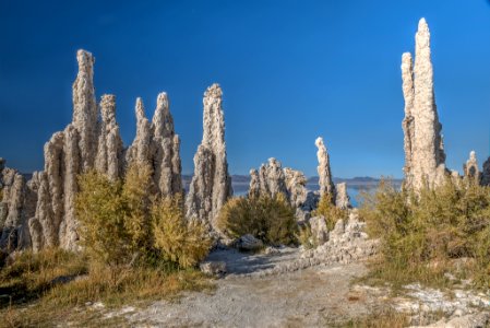 17_27_083_mono_lake