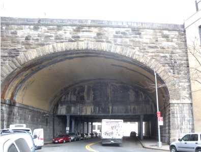 175_Concourse_line_underpass_jeh