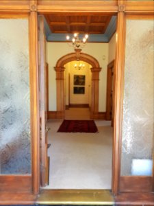 176_Nile_Street_front_entrance_hall_way_view