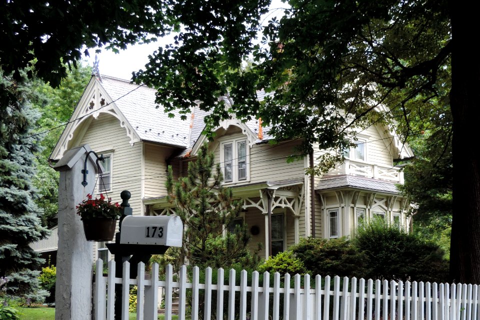 175_Belden_St_City_Island_jeh