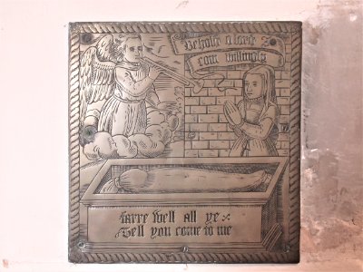 16th_century_brass,_St_Mary,_Leigh
