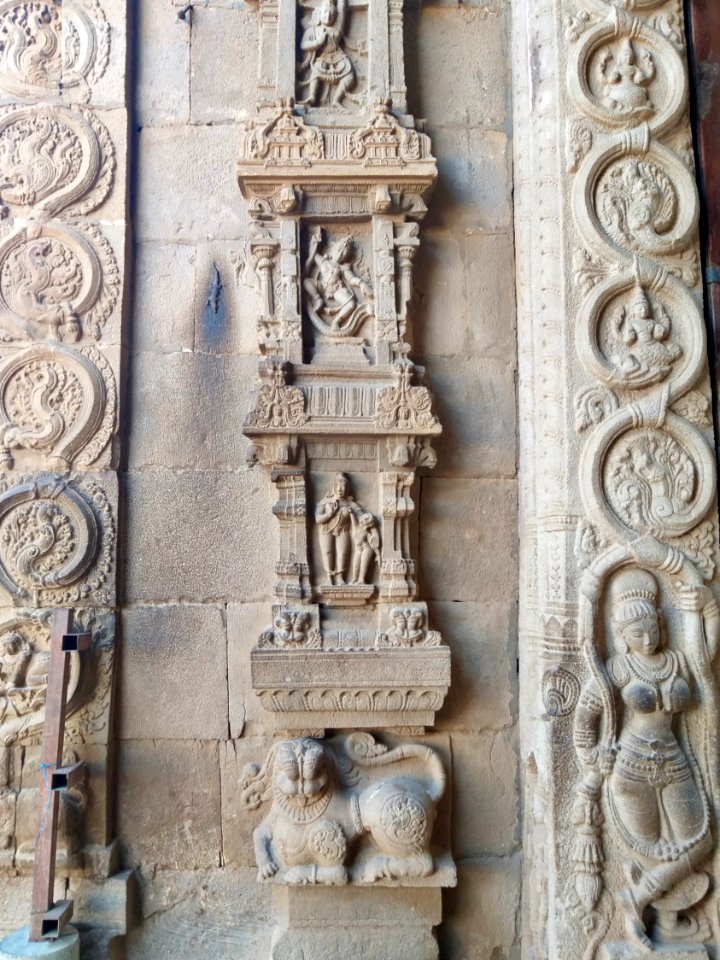 16th_century_Lakshmi_Narasimha_Swamy_temple,_Lower_Ahobilam,_Andhra_Pradesh_India_-_24