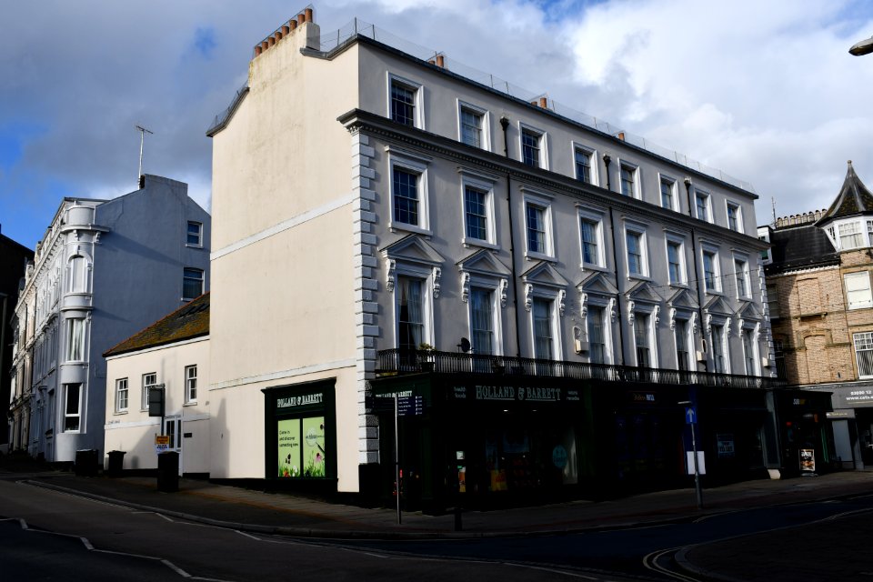 14-17,_Wellington_Street