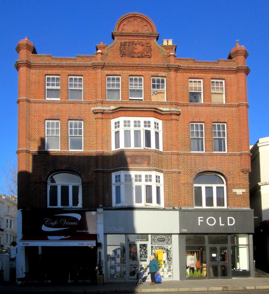 132–134_Western_Road,_Hove_(January_2017)