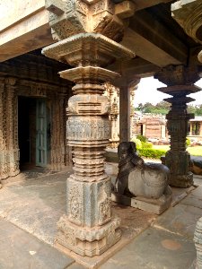 12th_century_Mahadeva_temple,_Itagi,_Karnataka_India_-_21