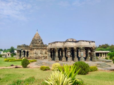12th_century_Mahadeva_temple,_Itagi,_Karnataka_India_-_42
