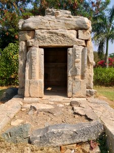 12th_century_Mahadeva_temple,_Itagi,_Karnataka_India_-_28