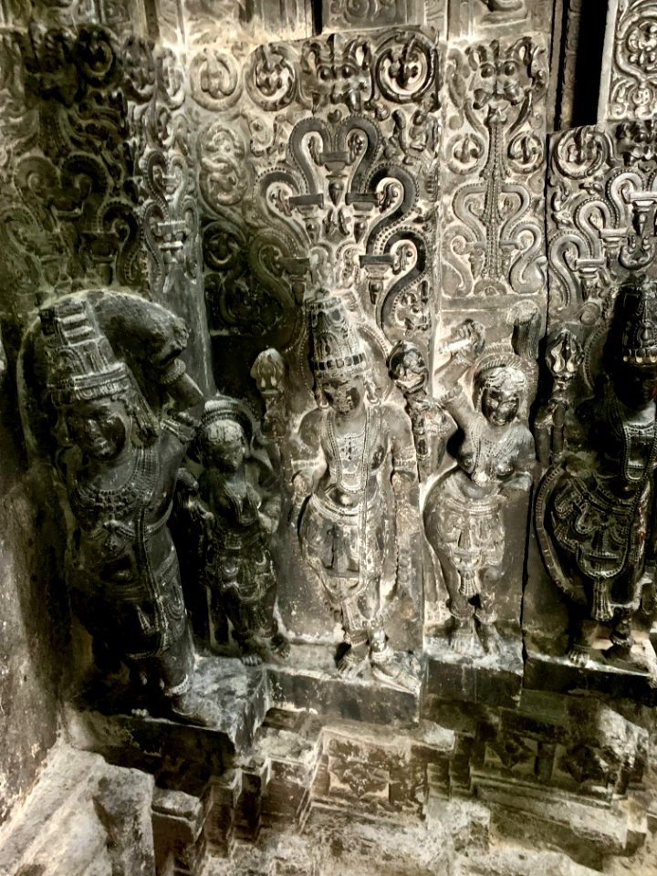 12th_century_Thousand_Pillar_temple,_Hanumkonda,_Telangana,_India_-_42